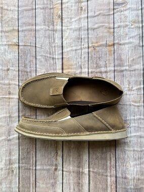 Ariat Men's Slip-On Loafers in Tan Brown
